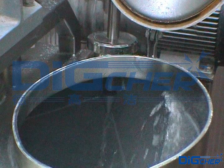 不銹鋼反應釜清洗