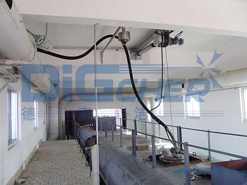 高壓水射流自動化槽車清洗現(xiàn)場