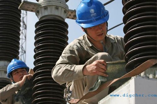 變電所隔離開關觸頭人工清洗